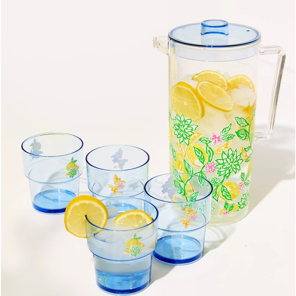 NWT Lilly Pulitzer Blue Pitcher and Glass Set!!